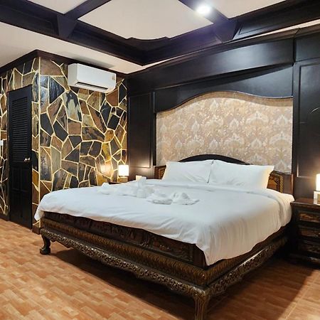 Arya Suites Patong Beach Luaran gambar