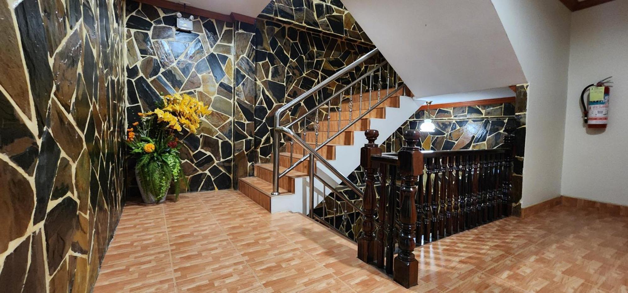 Arya Suites Patong Beach Luaran gambar