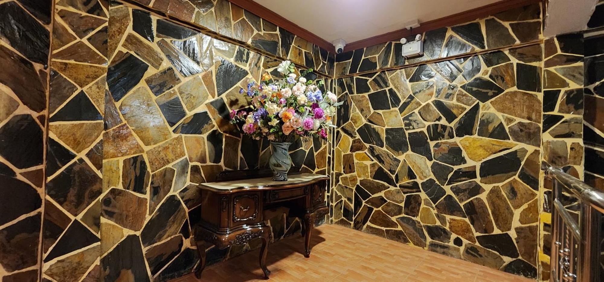 Arya Suites Patong Beach Luaran gambar