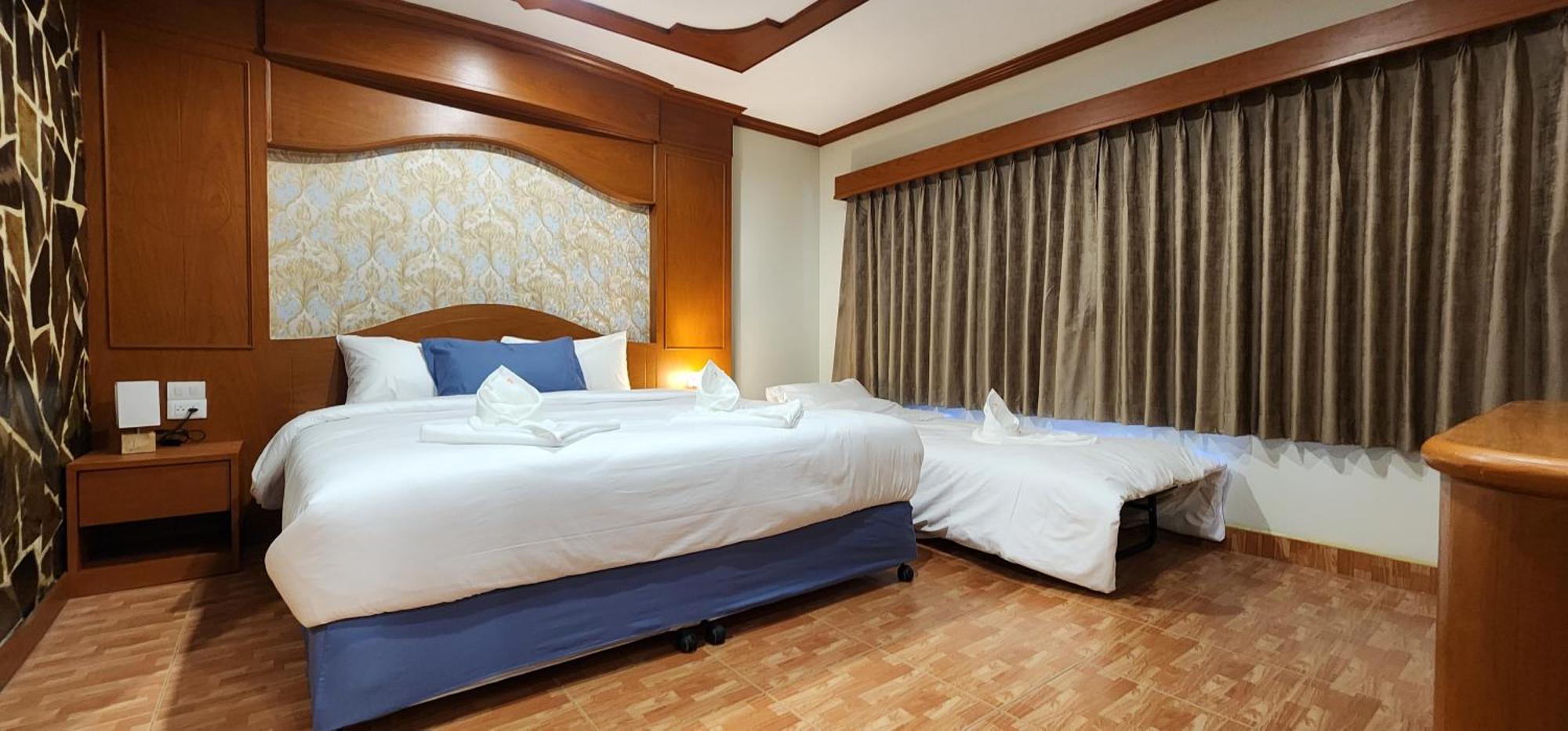Arya Suites Patong Beach Luaran gambar