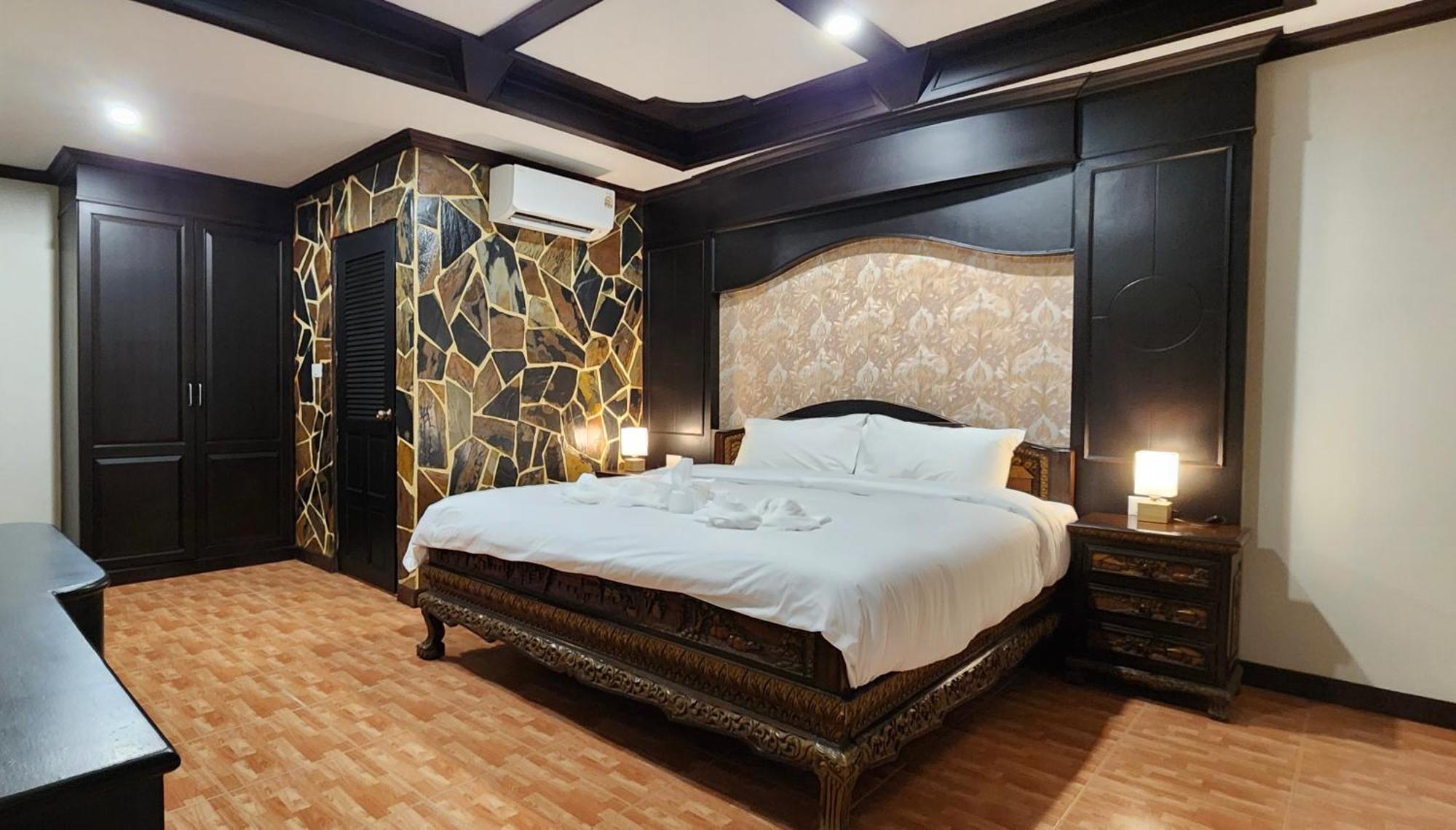 Arya Suites Patong Beach Luaran gambar